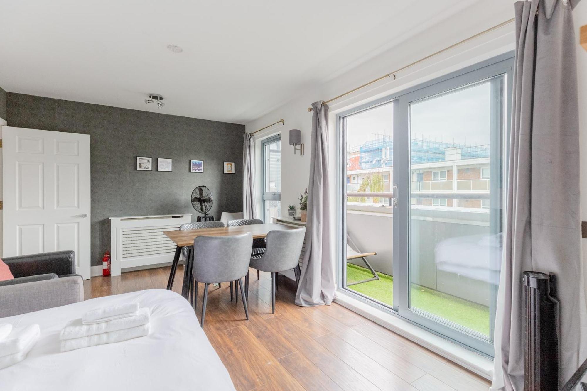 Bright 2 Bedroom Flat In Lambeth With Balcony London Exterior foto